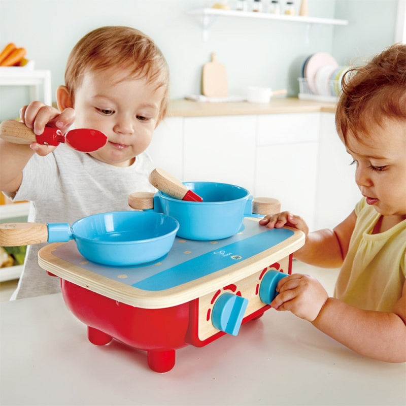 Hape Toddler Kitchen Set - Μικρή Κουζίνα Με Τηγάνι, Κατσαρόλα Και 2 Σπάτουλες - 6Τεμ. (E3170)